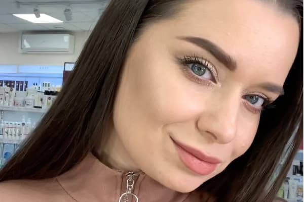 Оформление бровей: графичные или воздушные?