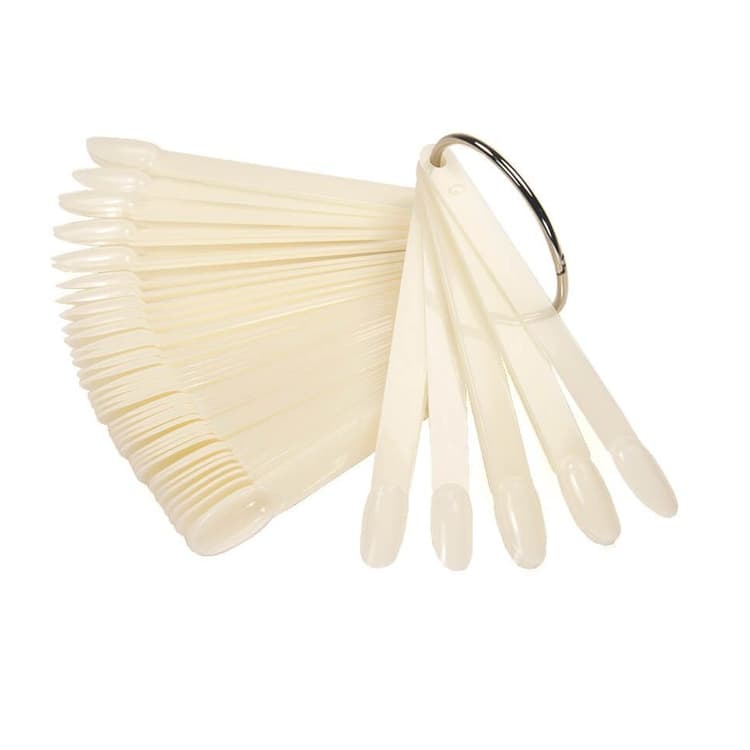 Палитра для лаков веер на кольце (50 ногтей) матовая ОВАЛ