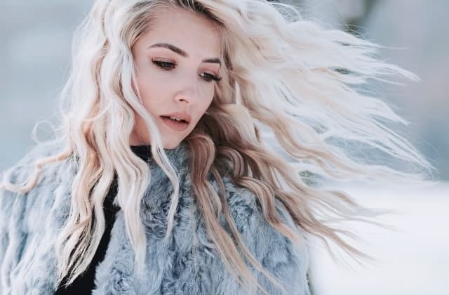 СЕКРЕТЫ ЗИМНЕЙ ЗАБОТЫ О ВОЛОСАХ