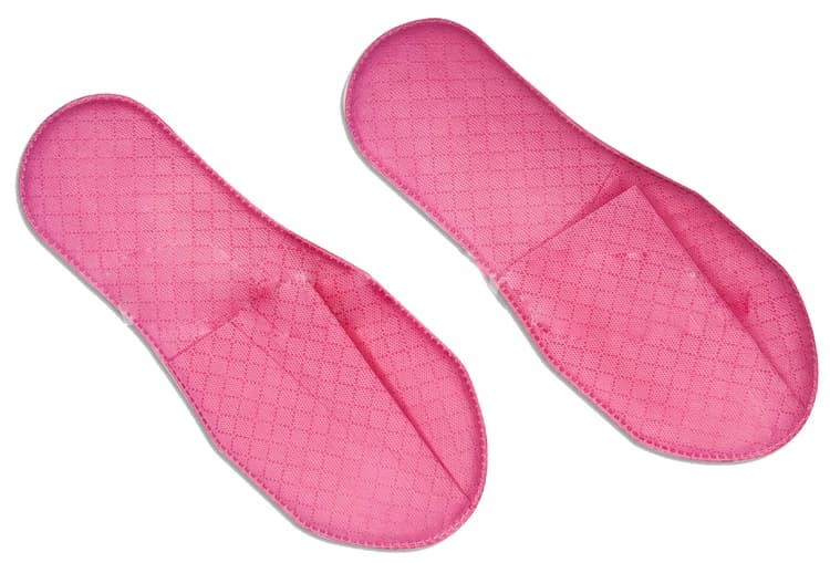 Тапочки с закрытым мысом спанбонд/пенополиэтилен, тисненые розовые - 1 пара