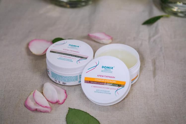 Новый компактный формат крем-парафина Domix
