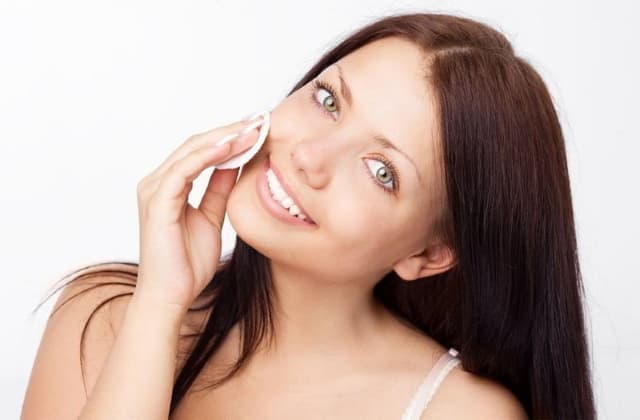 Почему тоник для лица стоит использовать каждый день. Супер обзор для всех типов кожи.